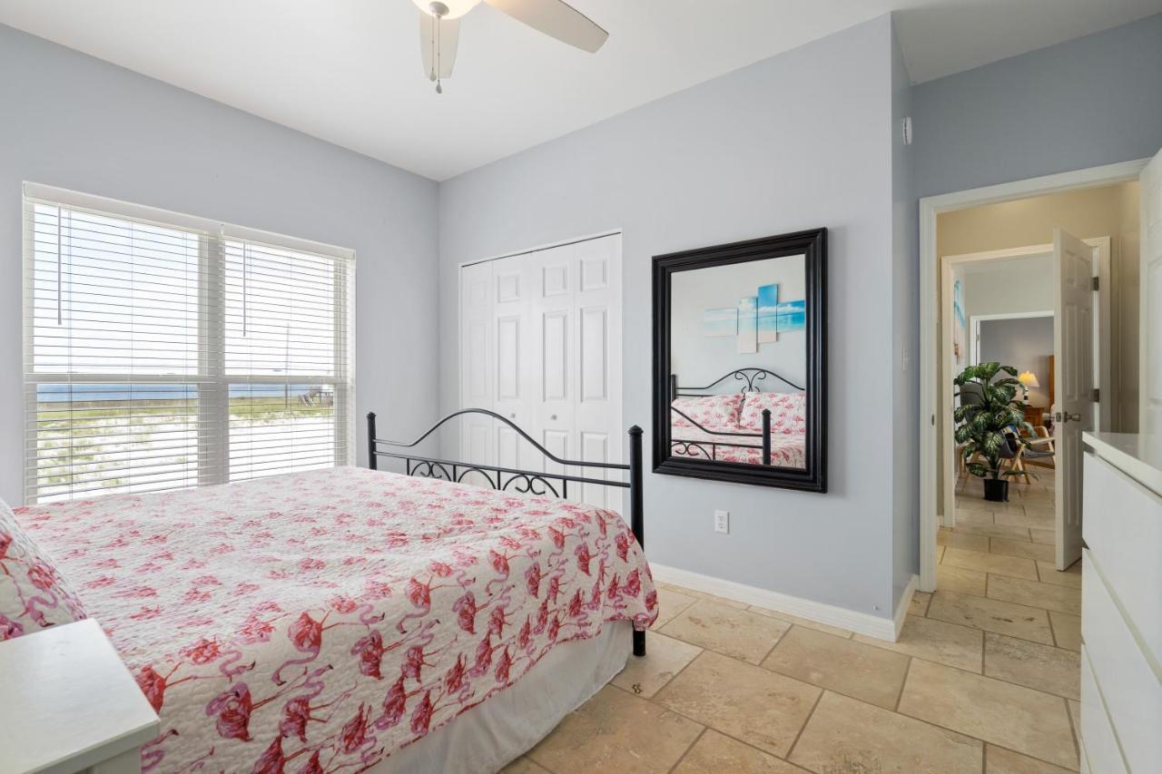 Marisol - Pet Friendly And Gulf Front! Enjoy The Large Deck With Amazing Views! Home Dauphin Island Extérieur photo